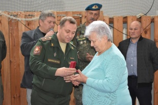 Орден вернулся в семью
